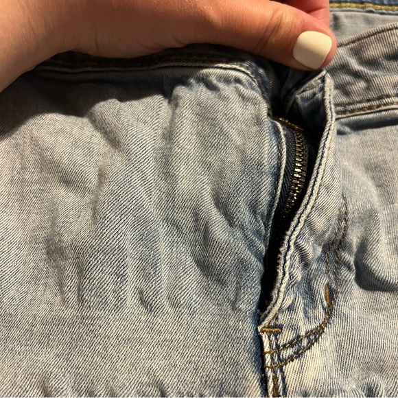 Women’s Blue Jean Better Butt Shorts, Rolled Bottom & Distressed Detail, Size 24 - Picture 4 of 9